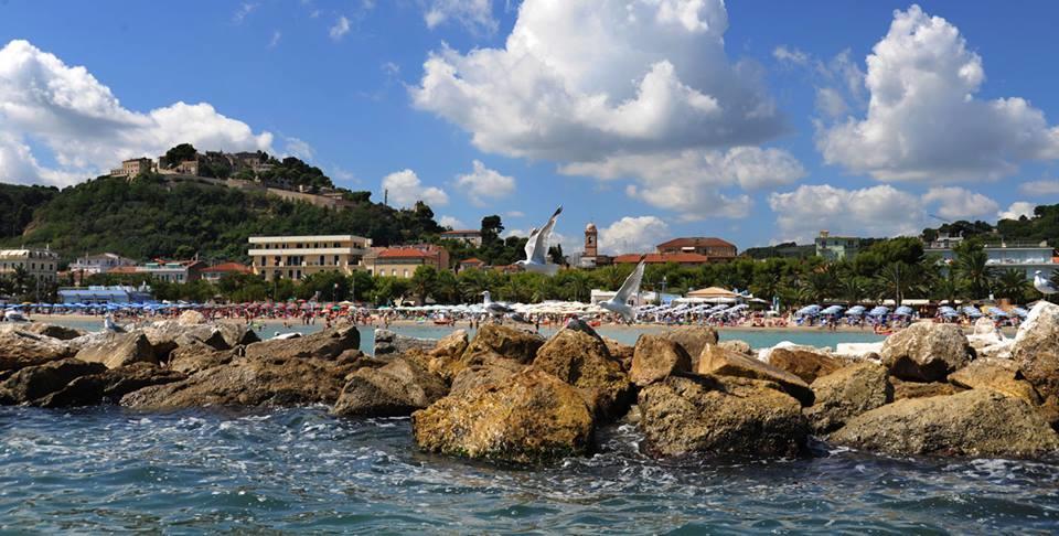 Hotel Capital Cupra Marittima Exterior photo